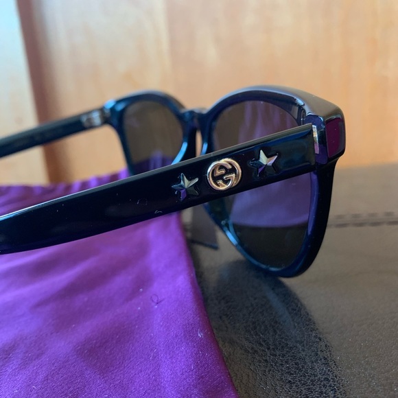 Gucci Sunglasses (AUTHENTIC!!) - Picture 4 of 9